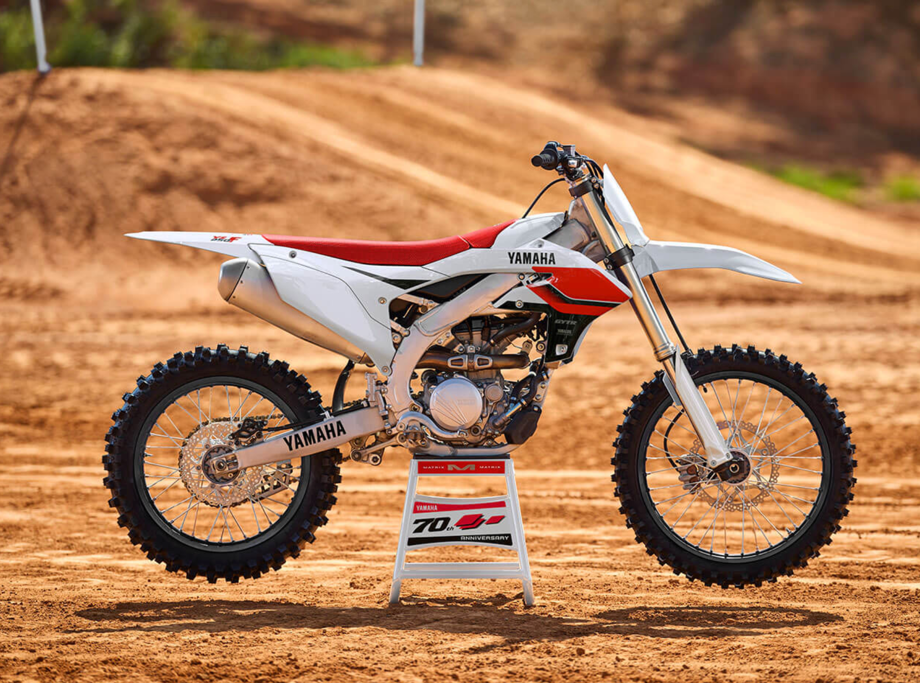 YAMAHA