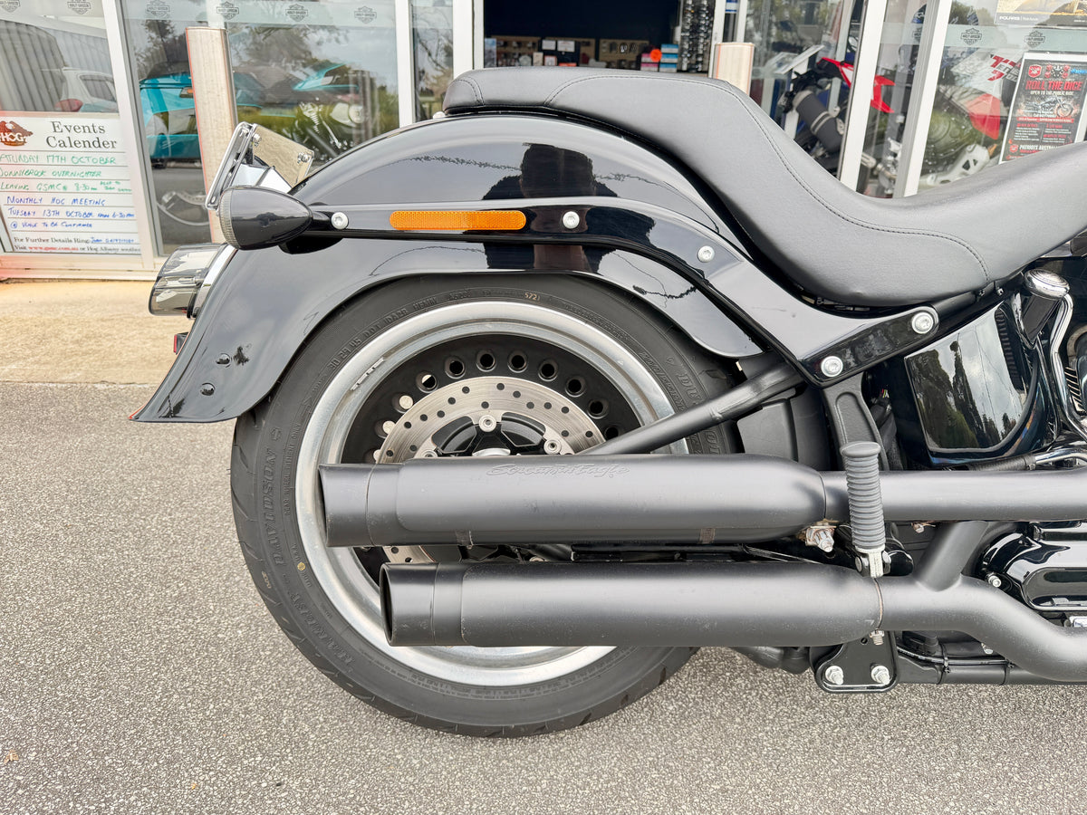 2016 Harley-Davidson Fat Boy S (FLSTFBS)