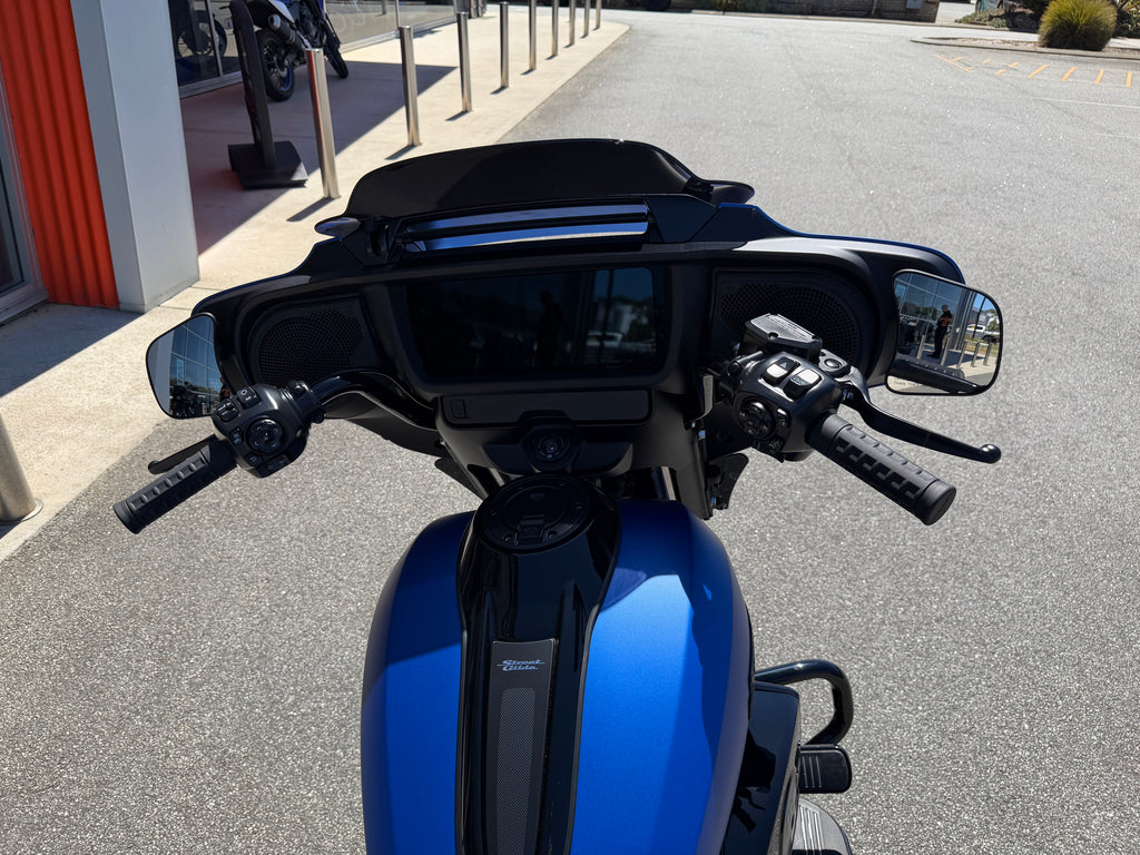 2026 Harley-Davidson Street Glide 117 (FLHX)