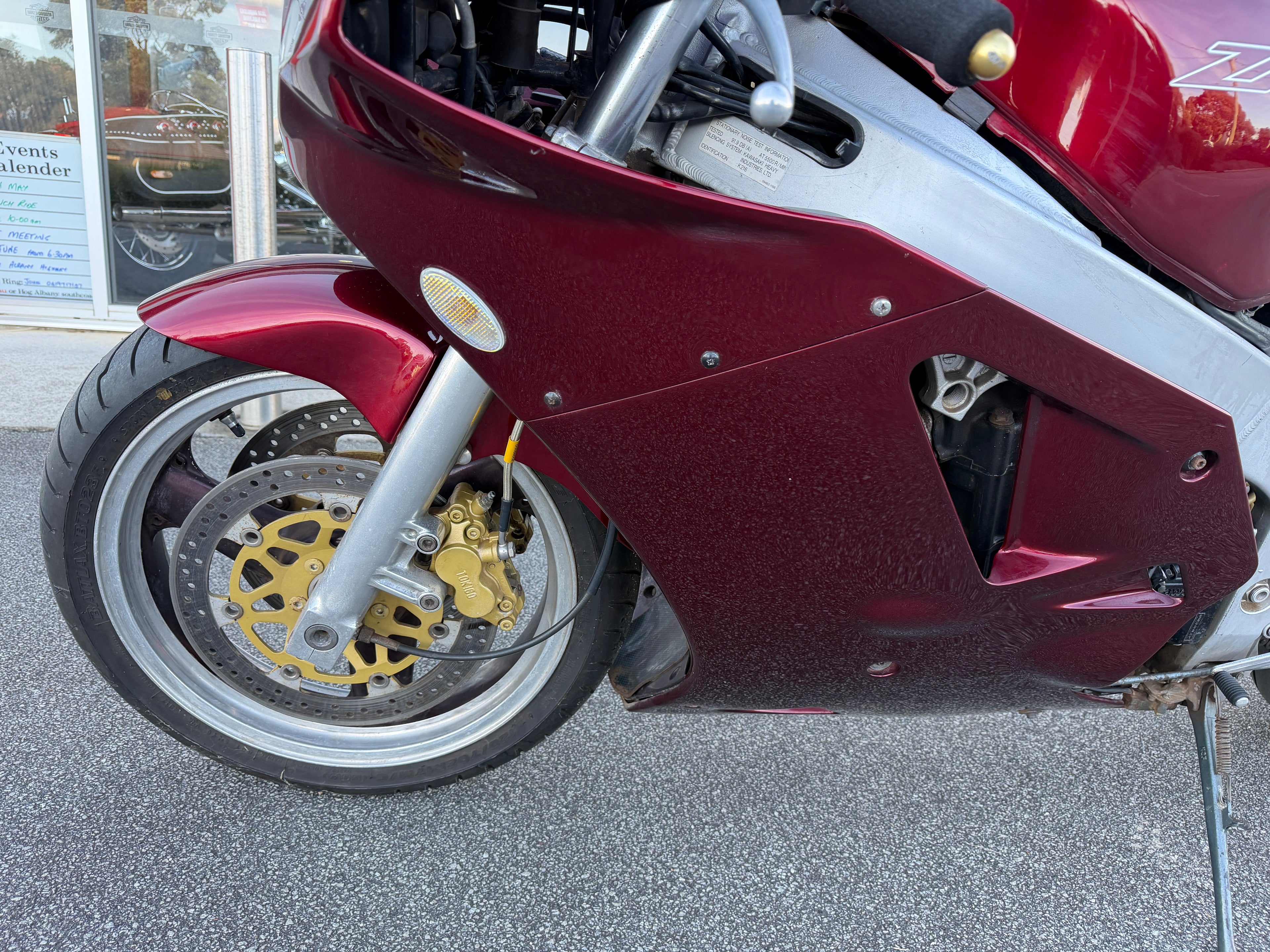 1990 Kawasaki ZXR750
