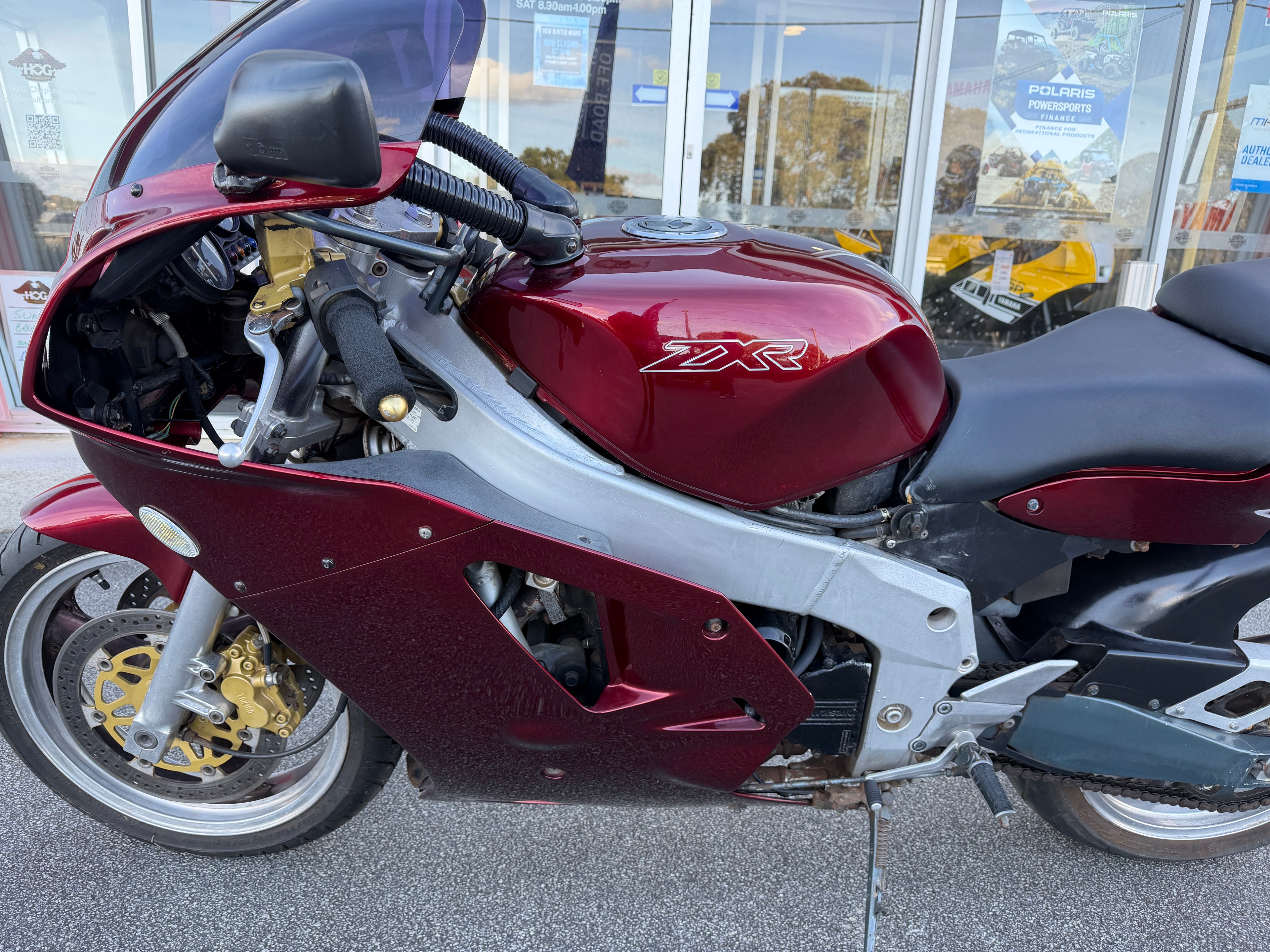 1990 Kawasaki ZXR750