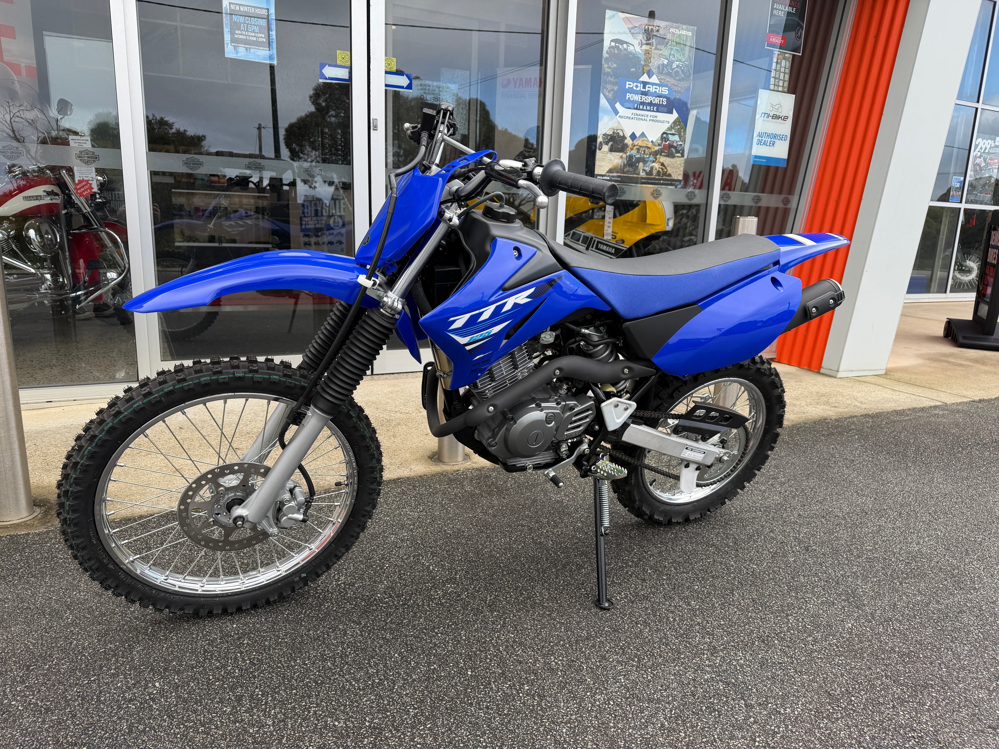 2025 Yamaha TT-R125LWE