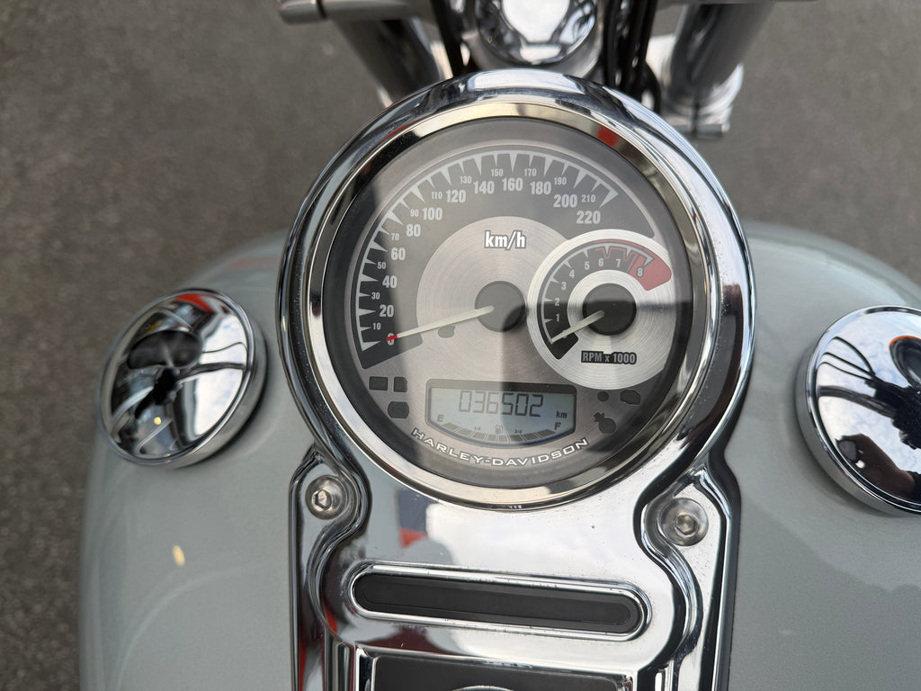 2014 Harley-Davidson Dyna Super Glide Custom 1690 (FXDC)