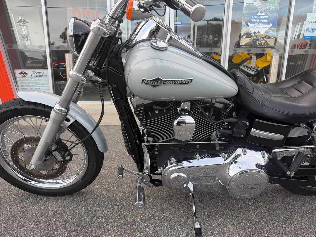2014 Harley-Davidson Dyna Super Glide Custom 1690 (FXDC)