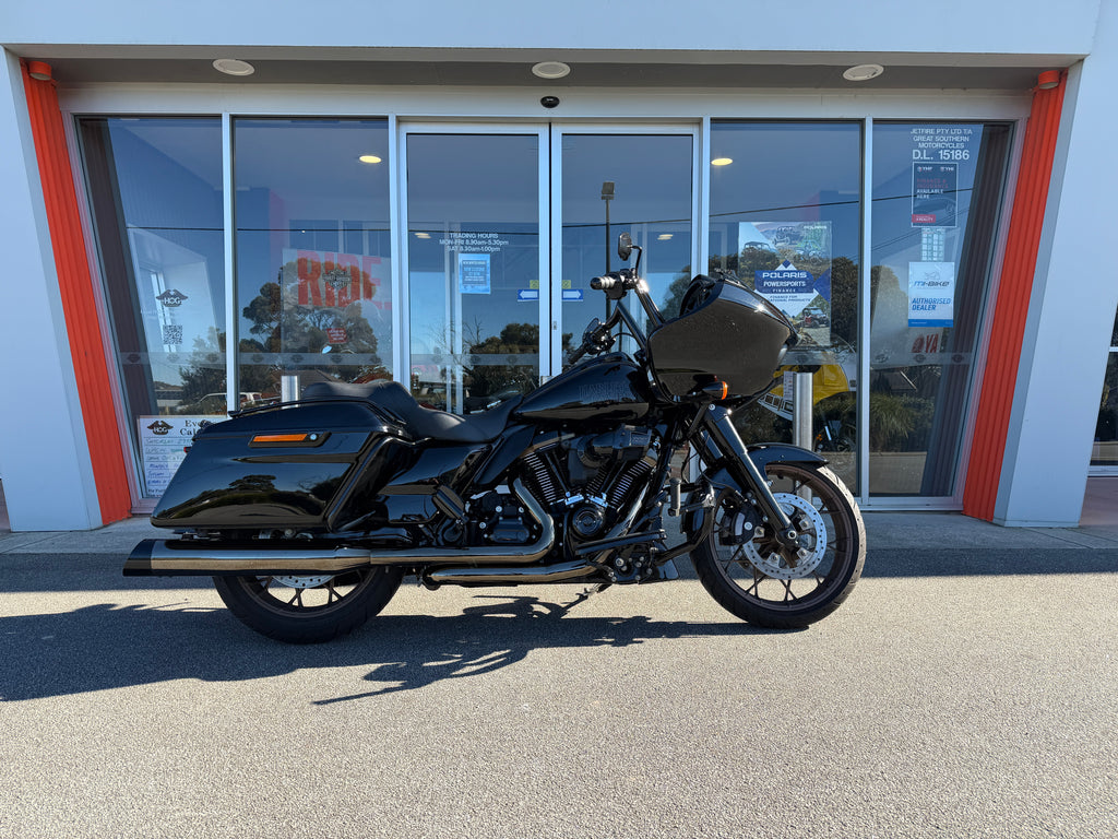 2022 Harley-Davidson Road Glide Special ST 117 (FLTRXST)