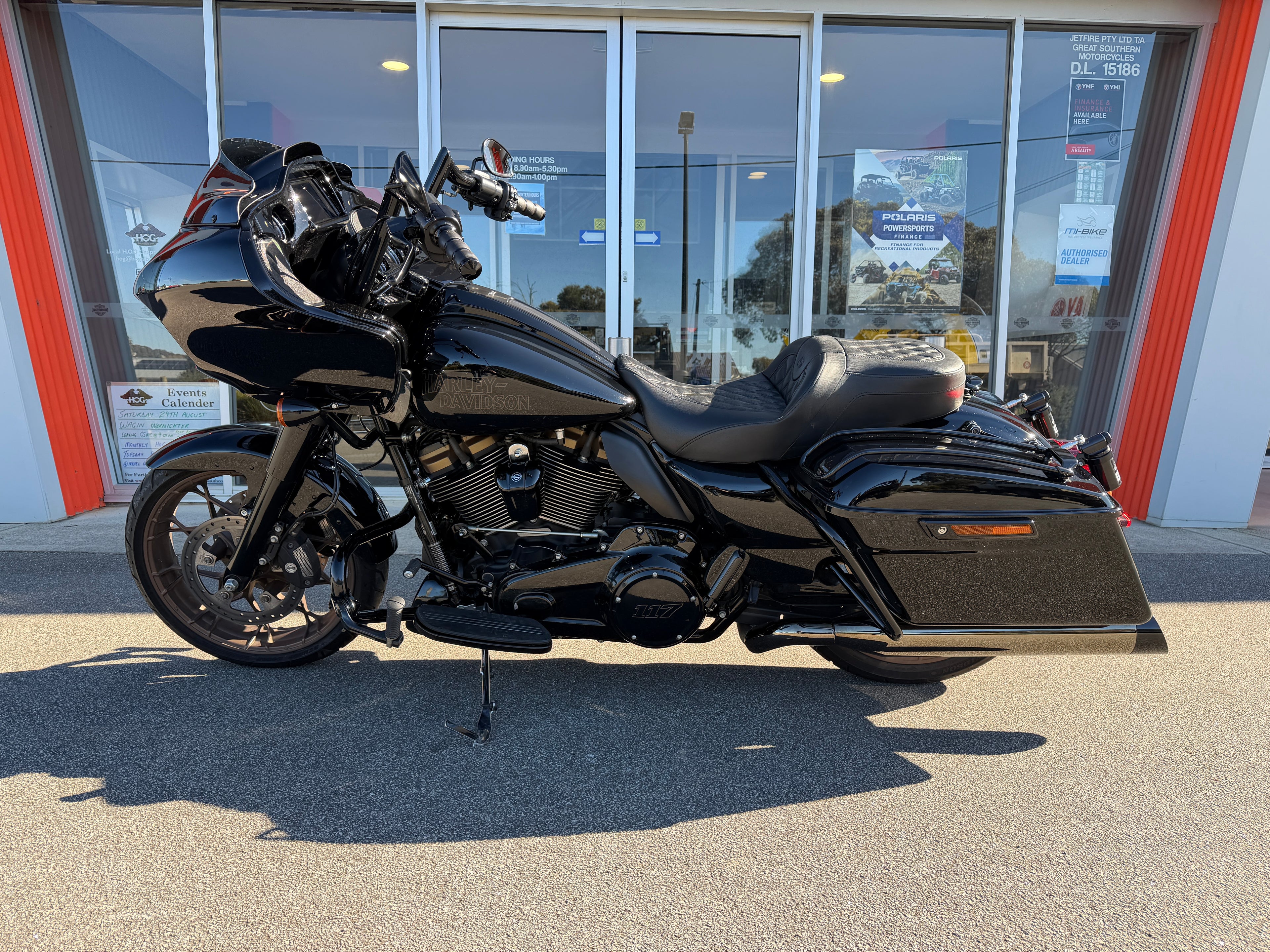 2022 Harley-Davidson Road Glide Special ST 117 (FLTRXST)