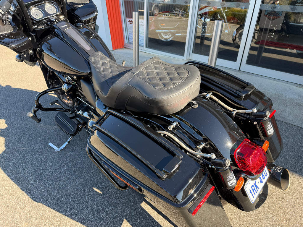 2022 Harley-Davidson Road Glide Special ST 117 (FLTRXST)