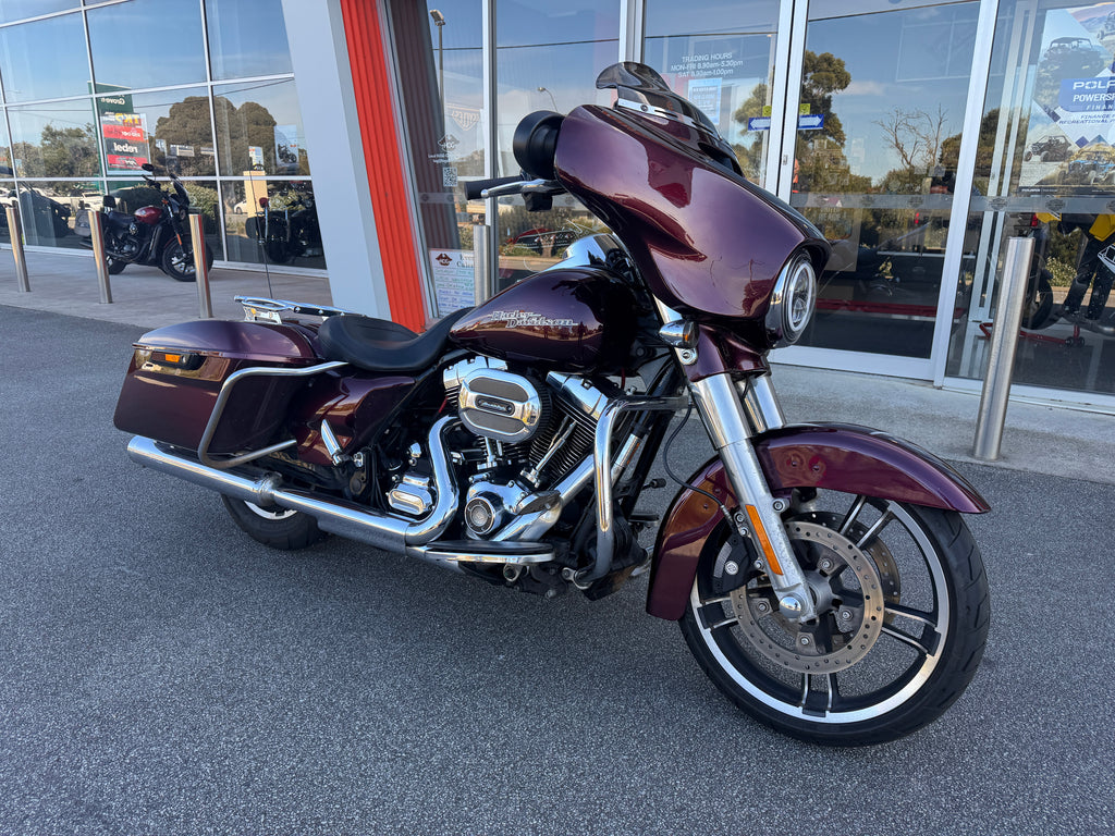 2015 Harley-Davidson Street Glide Special 103 (FLHXS)