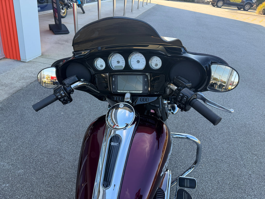 2015 Harley-Davidson Street Glide Special 103 (FLHXS)