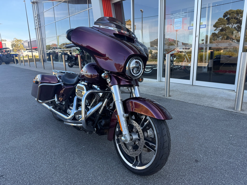 2015 Harley-Davidson Street Glide Special 103 (FLHXS)