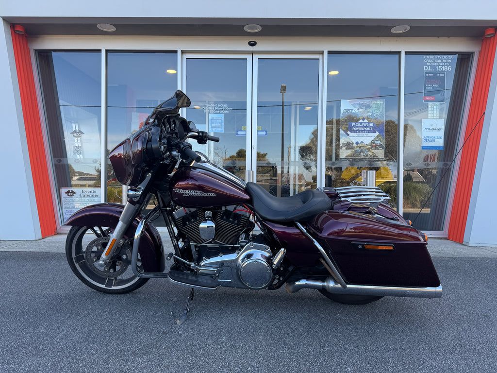 2015 Harley-Davidson Street Glide Special 103 (FLHXS)
