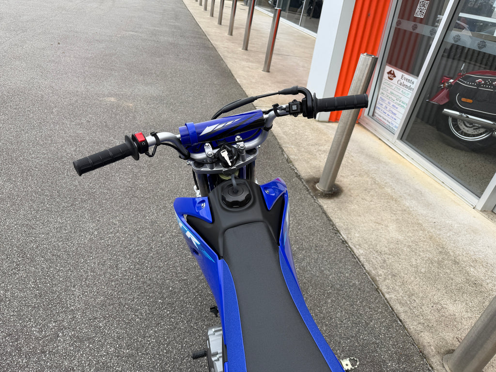 2027 YAMAHA TT-R110E