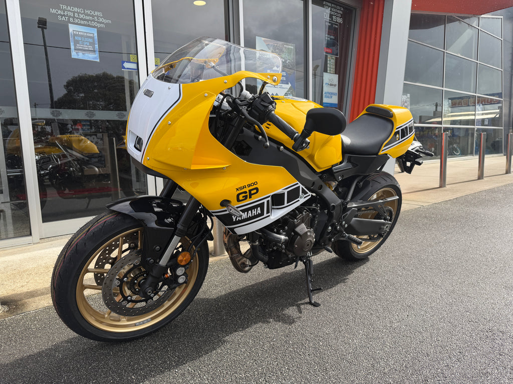2026 XSR900 GP