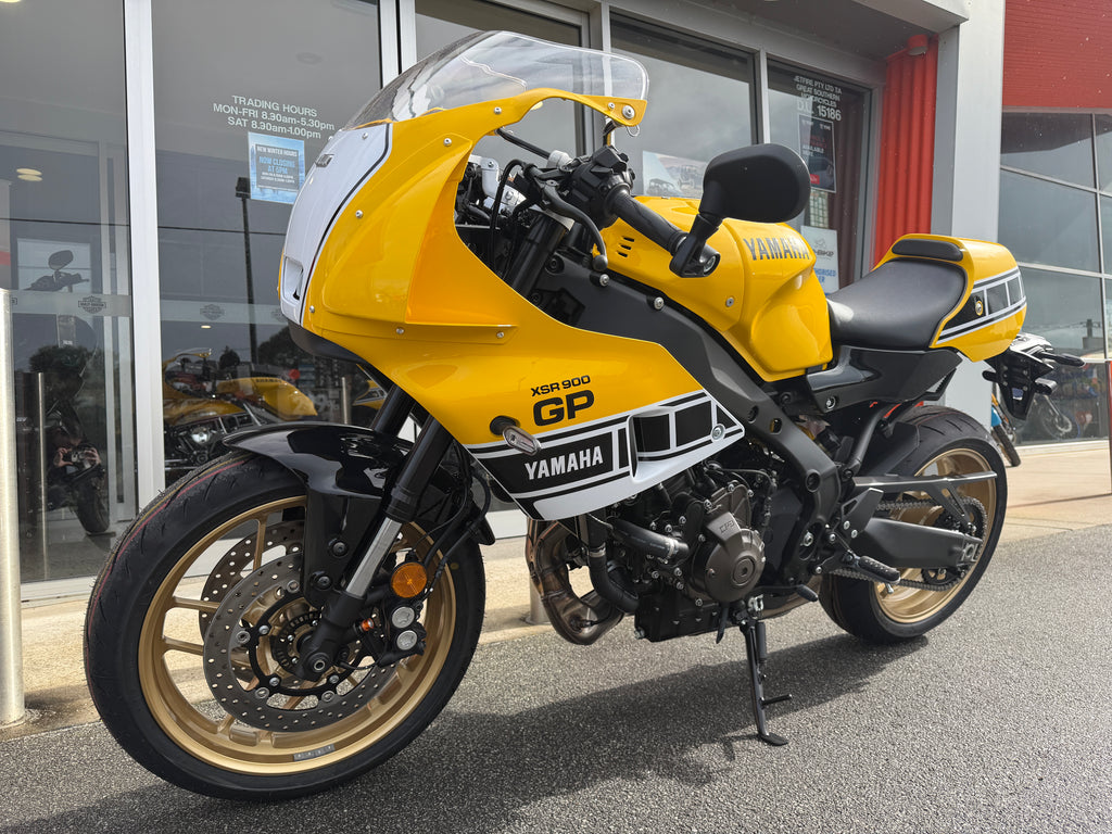 2026 XSR900 GP