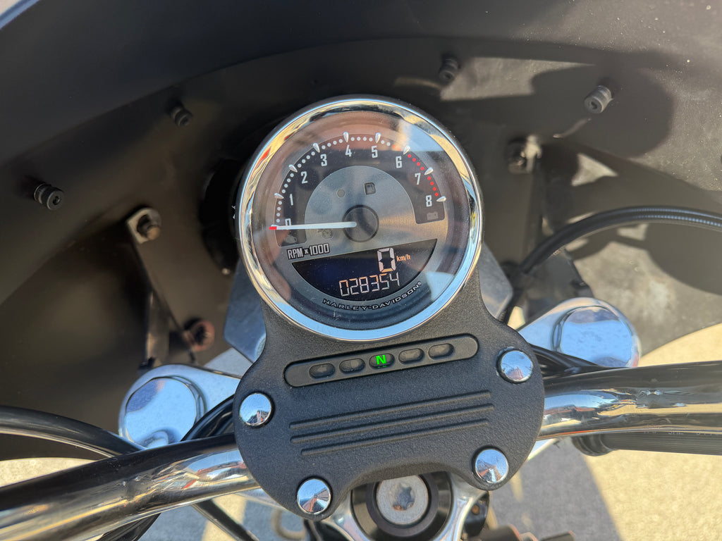 2011 Harley-Davidson SuperLow 883 (XL883L)
